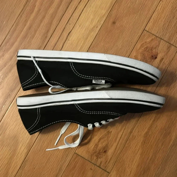 Vans | Authentic | Low Pro | Black Canvas Shoes | Women’s size 7 - Picture 7 of 10